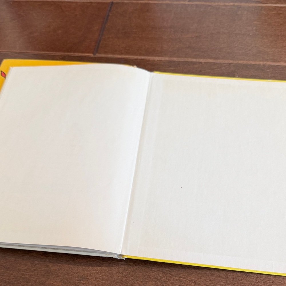 Adidas Yellow Illustrated Books Set - Picture 7 of 11